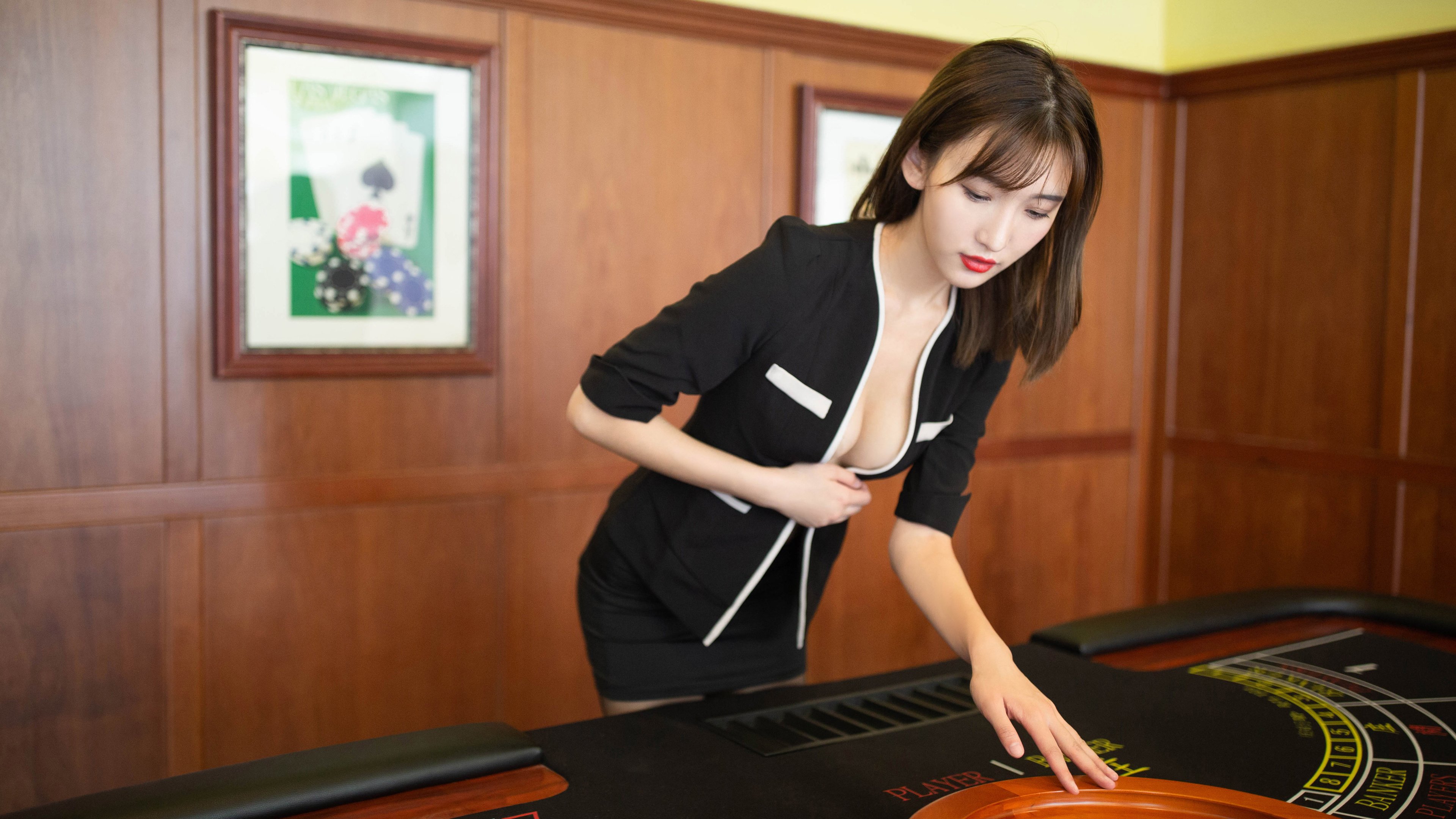 那不勒斯球迷现场助威,为球队鼓与呼,那不勒斯球队厉害吗