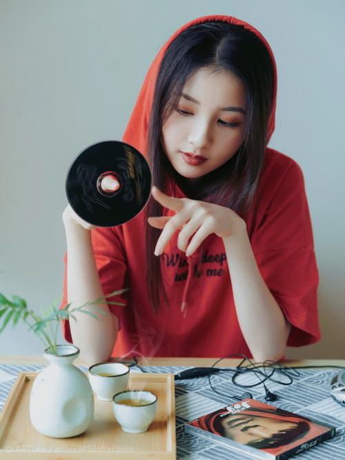 足球运动员多面性:体育、娱乐、公益三者结合,足球运动员对身体的要求