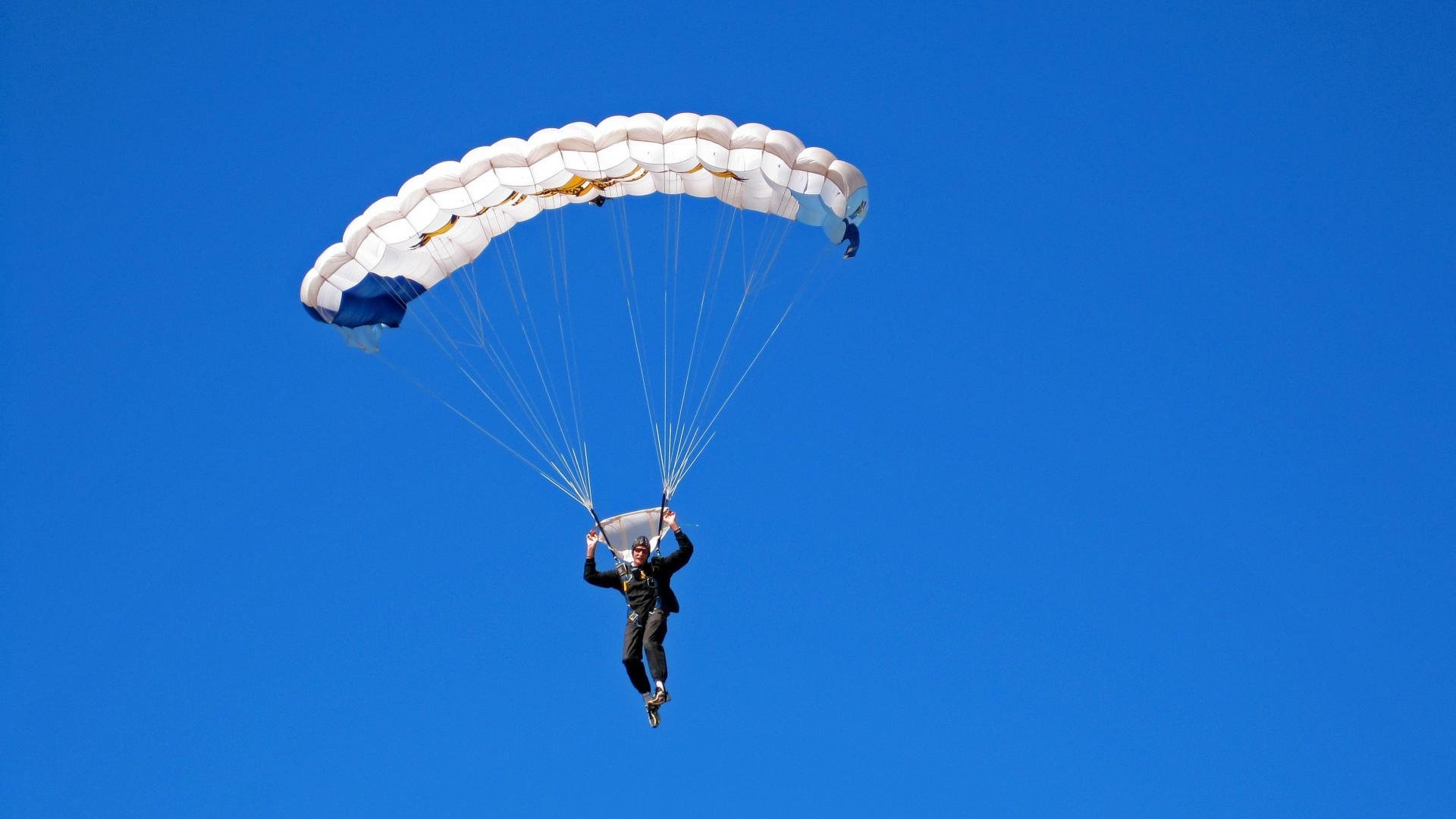 乐鱼体育APP官方下载-精彩回忆：赛场那些永难忘怀的瞬间你还记得吗？，赛场上有没有让你印象特别深刻的事情